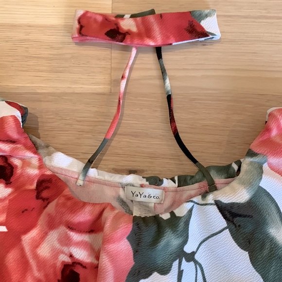 Floral ruffled off-shoulder cocktail dress with choker - Picture 2 of 2